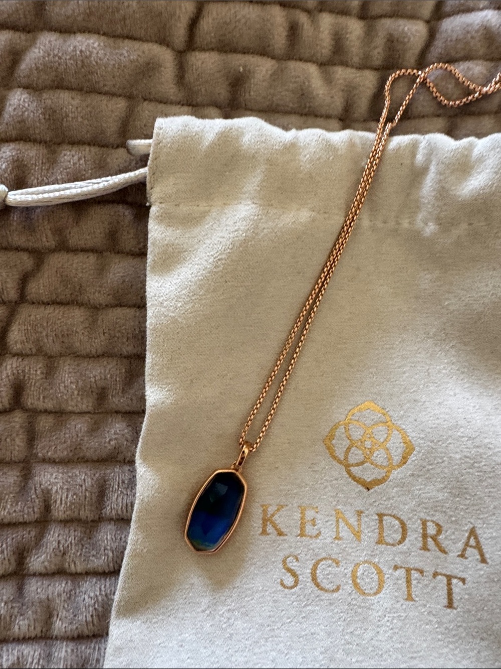 Kendra Scott Rose Gold Mood Stone Pendant Necklace
